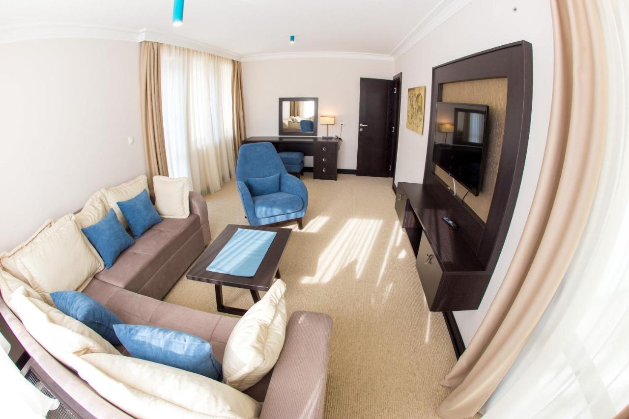 Swiss 4*